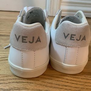 Veja Esplar Sneakers